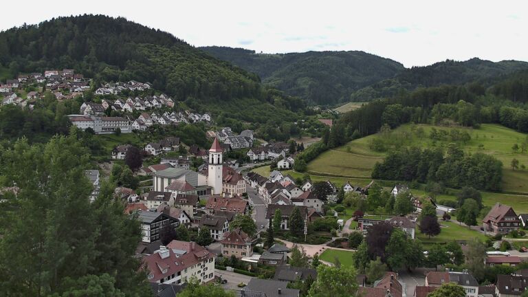 Dieses Bild zeigt eine Webcam-Aufnahme von Ottenhöfen, aufgenommen am Samstag, den 06.06.2026 um 09:20 Uhr