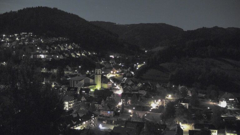 Dieses Bild zeigt eine Webcam-Aufnahme von Ottenhöfen, aufgenommen am Samstag, den 26.09.2026 um 22:30 Uhr