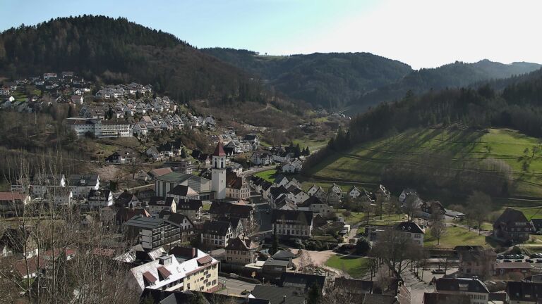 Dieses Bild zeigt eine Webcam-Aufnahme von Ottenhöfen, aufgenommen am Freitag, den 27.02.2026 um 14:20 Uhr