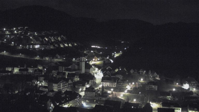 Dieses Bild zeigt eine Webcam-Aufnahme von Ottenhöfen, aufgenommen am Freitag, den 27.03.2026 um 01:30 Uhr