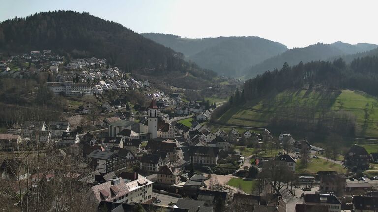 Dieses Bild zeigt eine Webcam-Aufnahme von Ottenhöfen, aufgenommen am Donnerstag, den 05.03.2026 um 13:30 Uhr