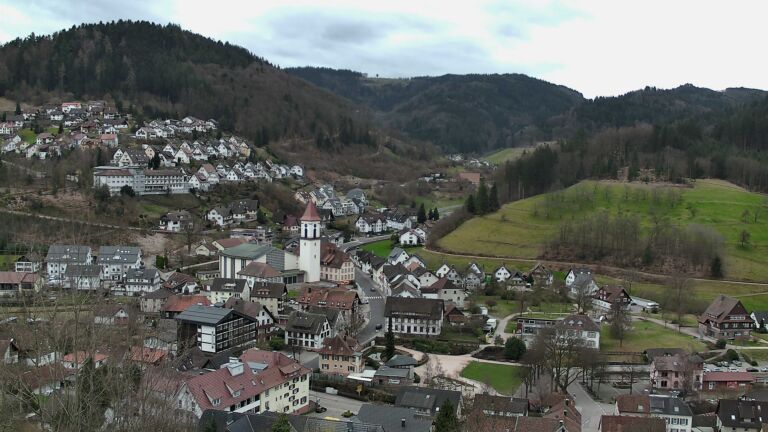 Dieses Bild zeigt eine Webcam-Aufnahme von Ottenhöfen, aufgenommen am Samstag, den 28.02.2026 um 15:00 Uhr