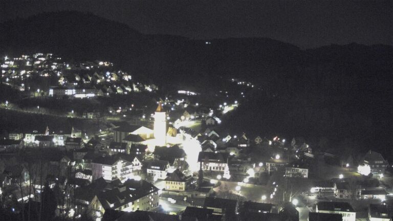 Dieses Bild zeigt eine Webcam-Aufnahme von Ottenhöfen, aufgenommen am Samstag, den 20.12.2025 um 18:40 Uhr