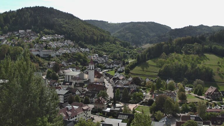 Dieses Bild zeigt eine Webcam-Aufnahme von Ottenhöfen, aufgenommen am Sonntag, den 20.09.2026 um 12:30 Uhr