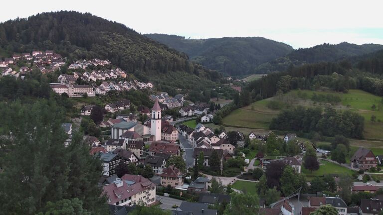 Dieses Bild zeigt eine Webcam-Aufnahme von Ottenhöfen, aufgenommen am Dienstag, den 16.06.2026 um 21:30 Uhr