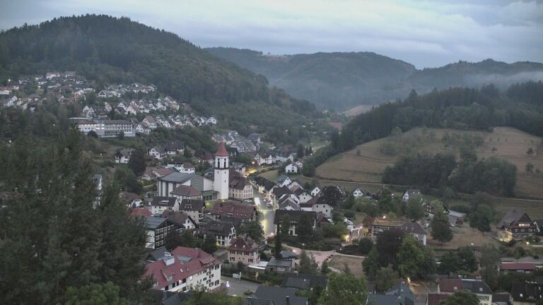 Dieses Bild zeigt eine Webcam-Aufnahme von Ottenhöfen, aufgenommen am Dienstag, den 25.08.2026 um 20:40 Uhr