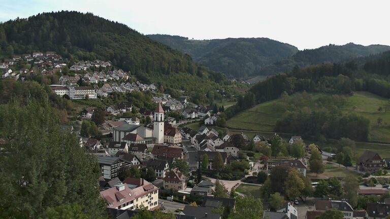 Dieses Bild zeigt eine Webcam-Aufnahme von Ottenhöfen, aufgenommen am Montag, den 28.09.2026 um 15:50 Uhr