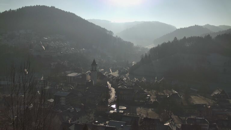 Dieses Bild zeigt eine Webcam-Aufnahme von Ottenhöfen, aufgenommen am Samstag, den 27.12.2025 um 11:20 Uhr