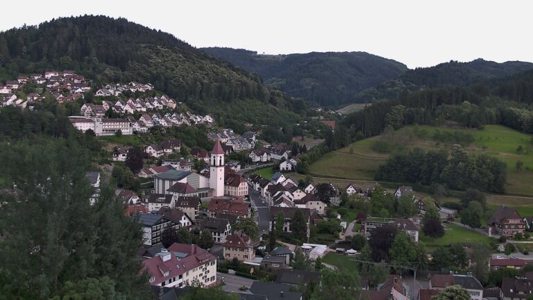 Dieses Bild zeigt eine Webcam-Aufnahme von Ottenhöfen, aufgenommen am Mittwoch, den 17.06.2026 um 20:50 Uhr