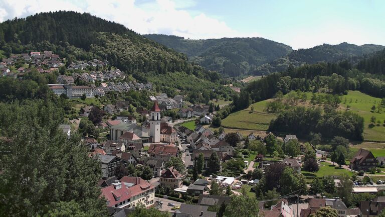 Dieses Bild zeigt eine Webcam-Aufnahme von Ottenhöfen, aufgenommen am Sonntag, den 21.06.2026 um 14:40 Uhr