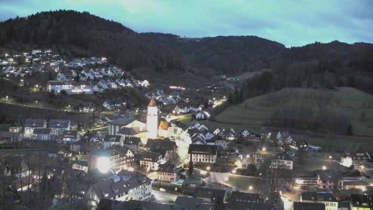 Dieses Bild zeigt eine Webcam-Aufnahme von Ottenhöfen, aufgenommen am Sonntag, den 22.02.2026 um 18:20 Uhr