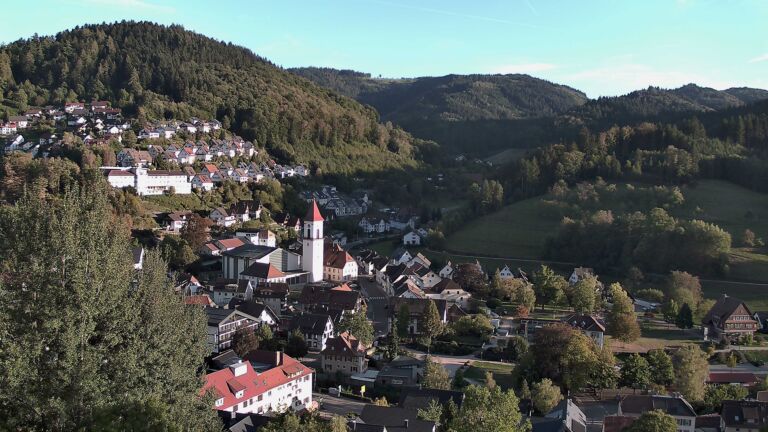Dieses Bild zeigt eine Webcam-Aufnahme von Ottenhöfen, aufgenommen am Mittwoch, den 23.09.2026 um 18:20 Uhr