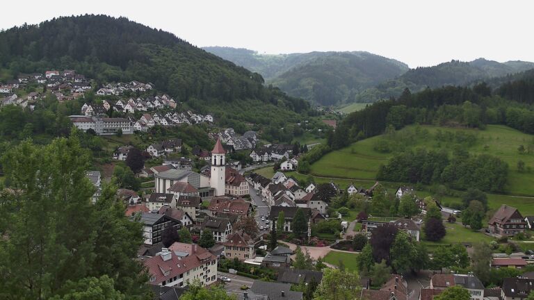 Dieses Bild zeigt eine Webcam-Aufnahme von Ottenhöfen, aufgenommen am Samstag, den 16.05.2026 um 10:40 Uhr