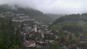 Dieses Bild zeigt eine Webcam-Aufnahme von Ottenhöfen, aufgenommen am Samstag, den 17.10.2026 um 13:40 Uhr