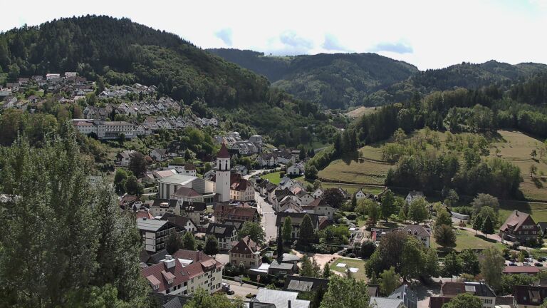 Dieses Bild zeigt eine Webcam-Aufnahme von Ottenhöfen, aufgenommen am Dienstag, den 01.09.2026 um 12:40 Uhr