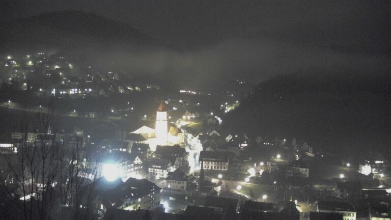 Dieses Bild zeigt eine Webcam-Aufnahme von Ottenhöfen, aufgenommen am Samstag, den 28.03.2026 um 20:40 Uhr