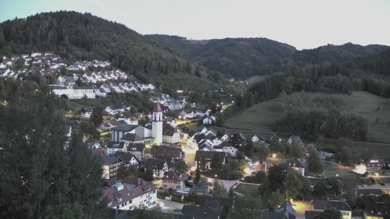 Dieses Bild zeigt eine Webcam-Aufnahme von Ottenhöfen, aufgenommen am Dienstag, den 15.09.2026 um 20:10 Uhr