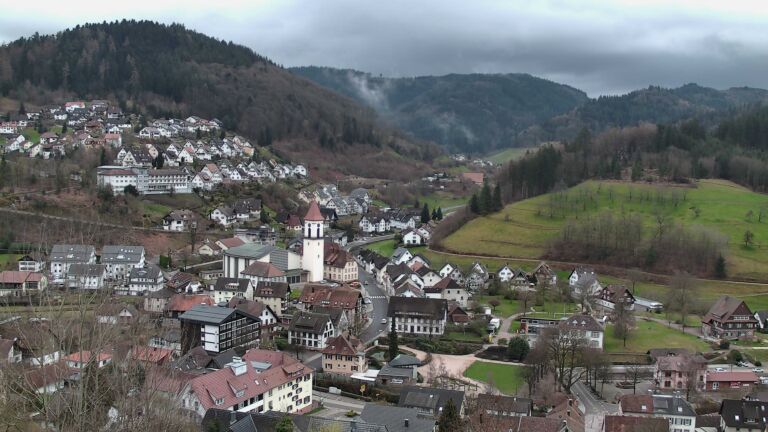 Dieses Bild zeigt eine Webcam-Aufnahme von Ottenhöfen, aufgenommen am Samstag, den 14.03.2026 um 18:00 Uhr