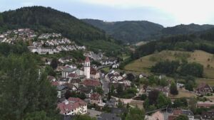 Dieses Bild zeigt eine Webcam-Aufnahme von Ottenhöfen, aufgenommen am Donnerstag, den 16.07.2026 um 18:30 Uhr