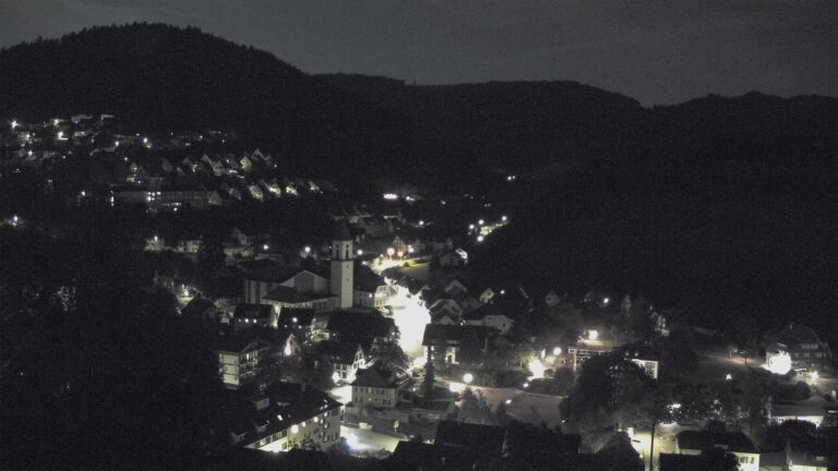 Dieses Bild zeigt eine Webcam-Aufnahme von Ottenhöfen, aufgenommen am Sonntag, den 02.08.2026 um 00:30 Uhr