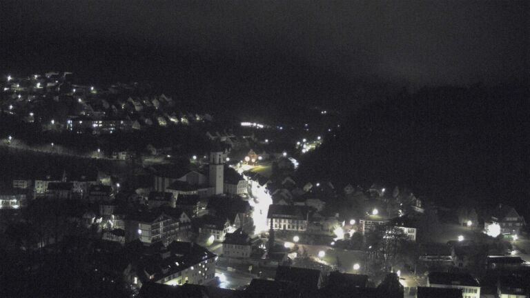 Dieses Bild zeigt eine Webcam-Aufnahme von Ottenhöfen, aufgenommen am Sonntag, den 12.04.2026 um 04:30 Uhr