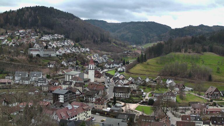 Dieses Bild zeigt eine Webcam-Aufnahme von Ottenhöfen, aufgenommen am Montag, den 16.03.2026 um 11:00 Uhr