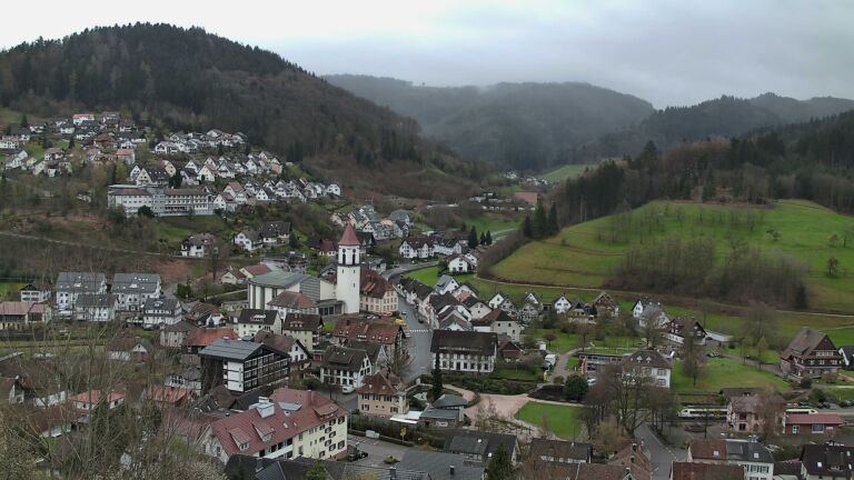 Dieses Bild zeigt eine Webcam-Aufnahme von Ottenhöfen, aufgenommen am Samstag, den 04.04.2026 um 12:40 Uhr