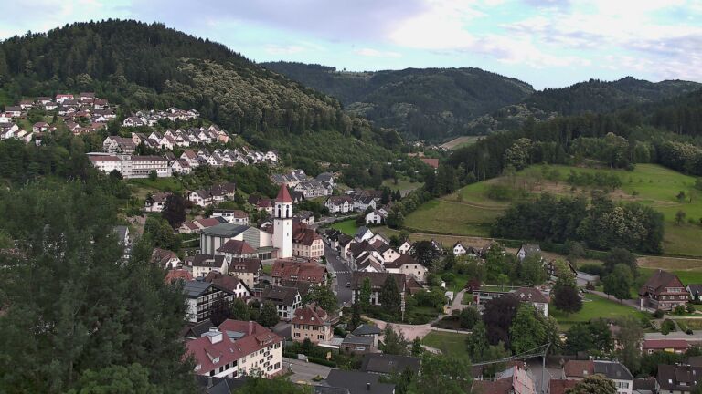 Dieses Bild zeigt eine Webcam-Aufnahme von Ottenhöfen, aufgenommen am Dienstag, den 23.06.2026 um 20:20 Uhr