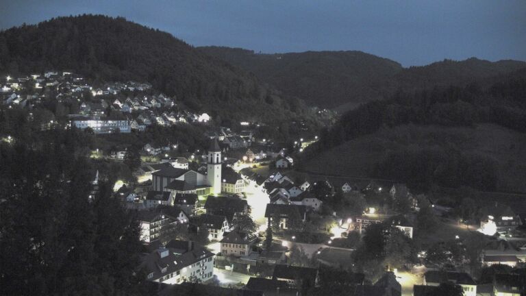 Dieses Bild zeigt eine Webcam-Aufnahme von Ottenhöfen, aufgenommen am Dienstag, den 29.09.2026 um 19:50 Uhr