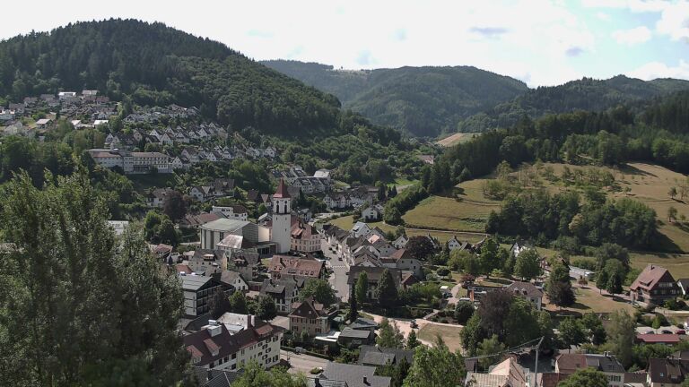 Dieses Bild zeigt eine Webcam-Aufnahme von Ottenhöfen, aufgenommen am Donnerstag, den 23.07.2026 um 11:10 Uhr