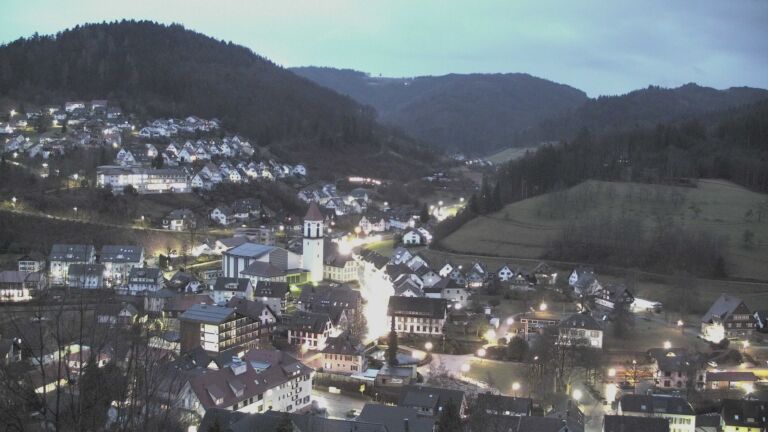 Dieses Bild zeigt eine Webcam-Aufnahme von Ottenhöfen, aufgenommen am Montag, den 02.02.2026 um 07:20 Uhr