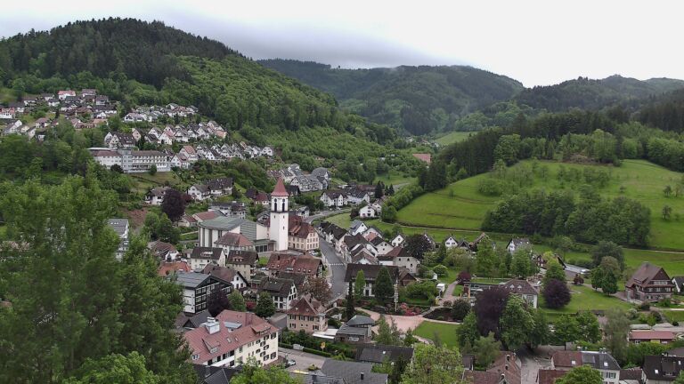Dieses Bild zeigt eine Webcam-Aufnahme von Ottenhöfen, aufgenommen am Donnerstag, den 14.05.2026 um 06:40 Uhr