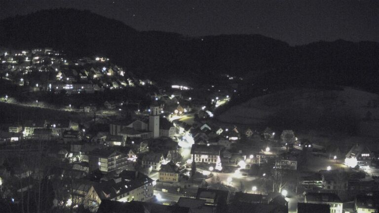 Dieses Bild zeigt eine Webcam-Aufnahme von Ottenhöfen, aufgenommen am Sonntag, den 28.12.2025 um 23:00 Uhr