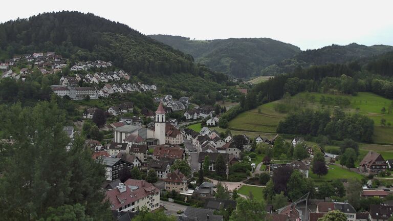 Dieses Bild zeigt eine Webcam-Aufnahme von Ottenhöfen, aufgenommen am Dienstag, den 16.06.2026 um 09:40 Uhr