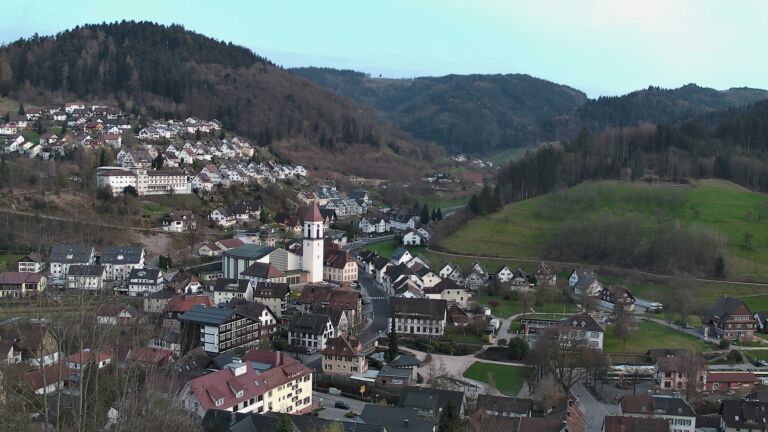 Dieses Bild zeigt eine Webcam-Aufnahme von Ottenhöfen, aufgenommen am Dienstag, den 24.03.2026 um 18:40 Uhr