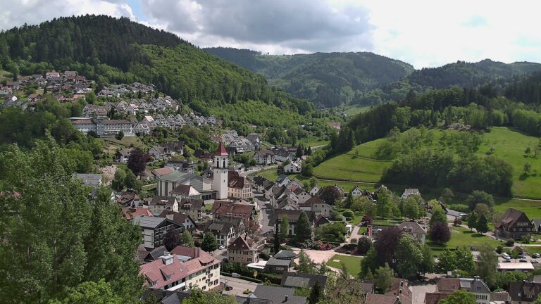 Dieses Bild zeigt eine Webcam-Aufnahme von Ottenhöfen, aufgenommen am Freitag, den 08.05.2026 um 14:50 Uhr