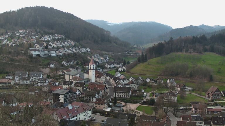 Dieses Bild zeigt eine Webcam-Aufnahme von Ottenhöfen, aufgenommen am Freitag, den 03.04.2026 um 07:40 Uhr