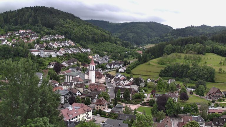Dieses Bild zeigt eine Webcam-Aufnahme von Ottenhöfen, aufgenommen am Mittwoch, den 03.06.2026 um 09:00 Uhr