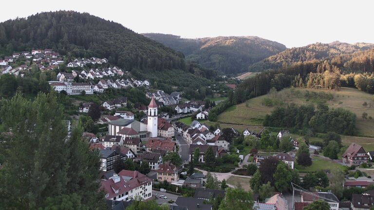 Dieses Bild zeigt eine Webcam-Aufnahme von Ottenhöfen, aufgenommen am Samstag, den 11.07.2026 um 06:30 Uhr