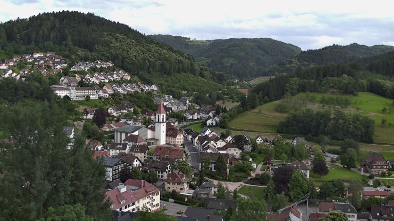 Dieses Bild zeigt eine Webcam-Aufnahme von Ottenhöfen, aufgenommen am Dienstag, den 16.06.2026 um 20:10 Uhr