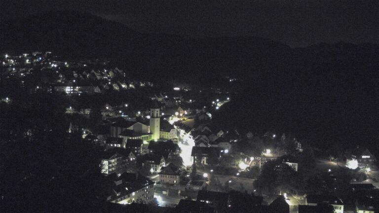Dieses Bild zeigt eine Webcam-Aufnahme von Ottenhöfen, aufgenommen am Dienstag, den 18.08.2026 um 22:00 Uhr