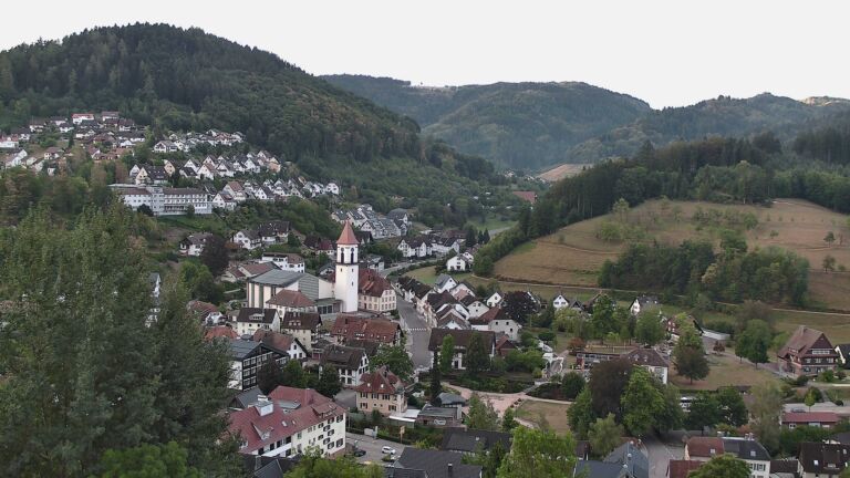Dieses Bild zeigt eine Webcam-Aufnahme von Ottenhöfen, aufgenommen am Mittwoch, den 26.08.2026 um 07:00 Uhr