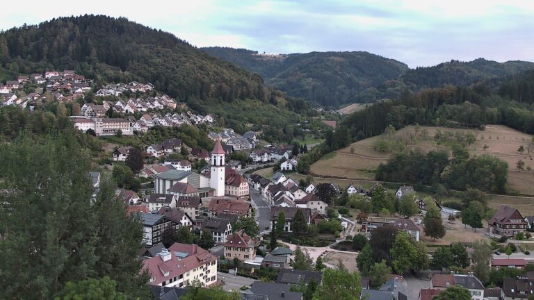 Dieses Bild zeigt eine Webcam-Aufnahme von Ottenhöfen, aufgenommen am Samstag, den 15.08.2026 um 20:20 Uhr
