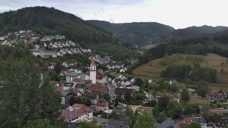 Dieses Bild zeigt eine Webcam-Aufnahme von Ottenhöfen, aufgenommen am Freitag, den 28.08.2026 um 11:50 Uhr