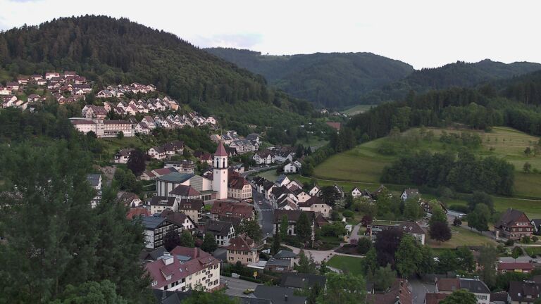 Dieses Bild zeigt eine Webcam-Aufnahme von Ottenhöfen, aufgenommen am Dienstag, den 26.05.2026 um 20:50 Uhr