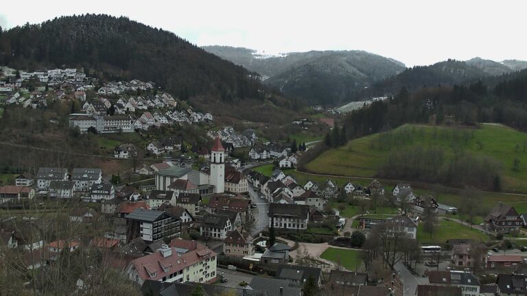 Dieses Bild zeigt eine Webcam-Aufnahme von Ottenhöfen, aufgenommen am Donnerstag, den 26.03.2026 um 12:40 Uhr