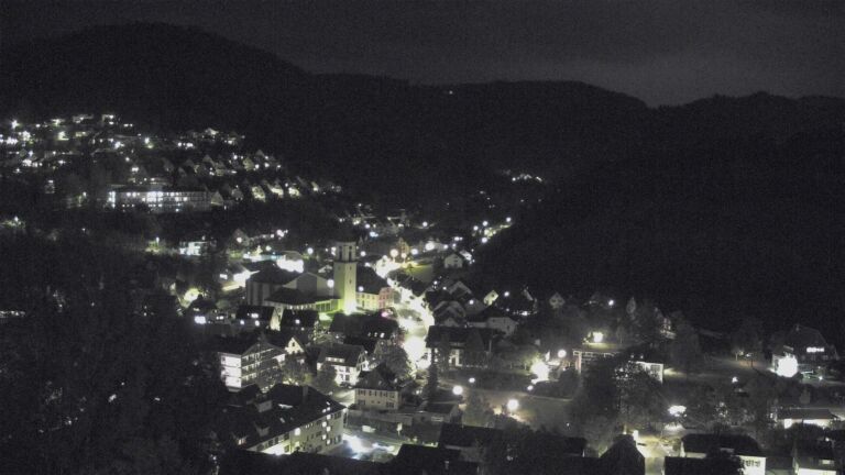 Dieses Bild zeigt eine Webcam-Aufnahme von Ottenhöfen, aufgenommen am Freitag, den 23.10.2026 um 19:20 Uhr