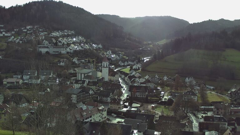 Dieses Bild zeigt eine Webcam-Aufnahme von Ottenhöfen, aufgenommen am Donnerstag, den 18.12.2025 um 11:40 Uhr