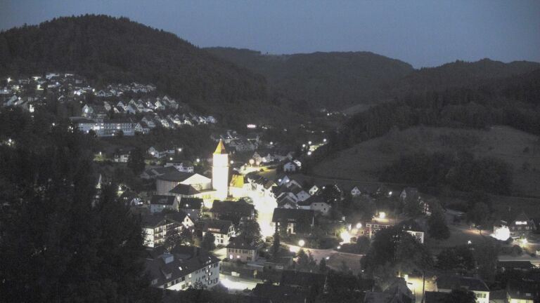 Dieses Bild zeigt eine Webcam-Aufnahme von Ottenhöfen, aufgenommen am Donnerstag, den 30.07.2026 um 22:00 Uhr