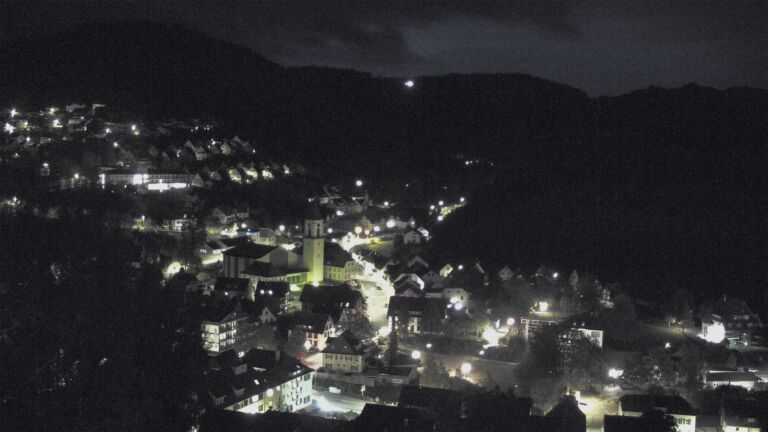 Dieses Bild zeigt eine Webcam-Aufnahme von Ottenhöfen, aufgenommen am Samstag, den 24.10.2026 um 07:00 Uhr